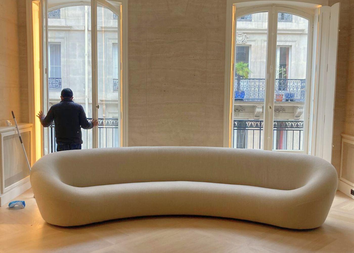 transport sur mesure mobilier meuble luxe france international galerie collectionneur professionnel defi groupe roissy paris