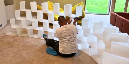 transporteur livraison montage installation mobilier design luxe precieux defi groupe professionnel paris france international